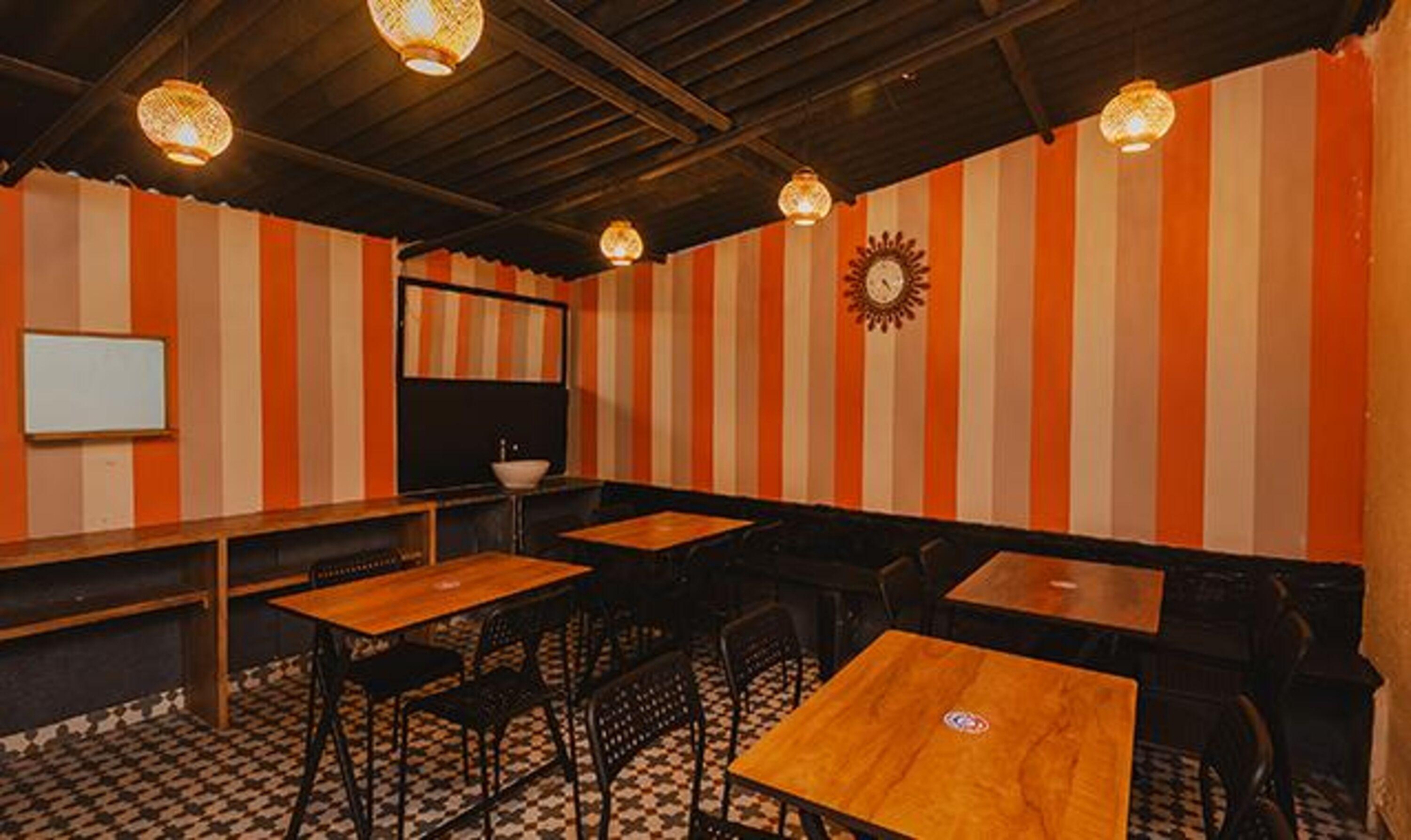 Hotel Airport Palace