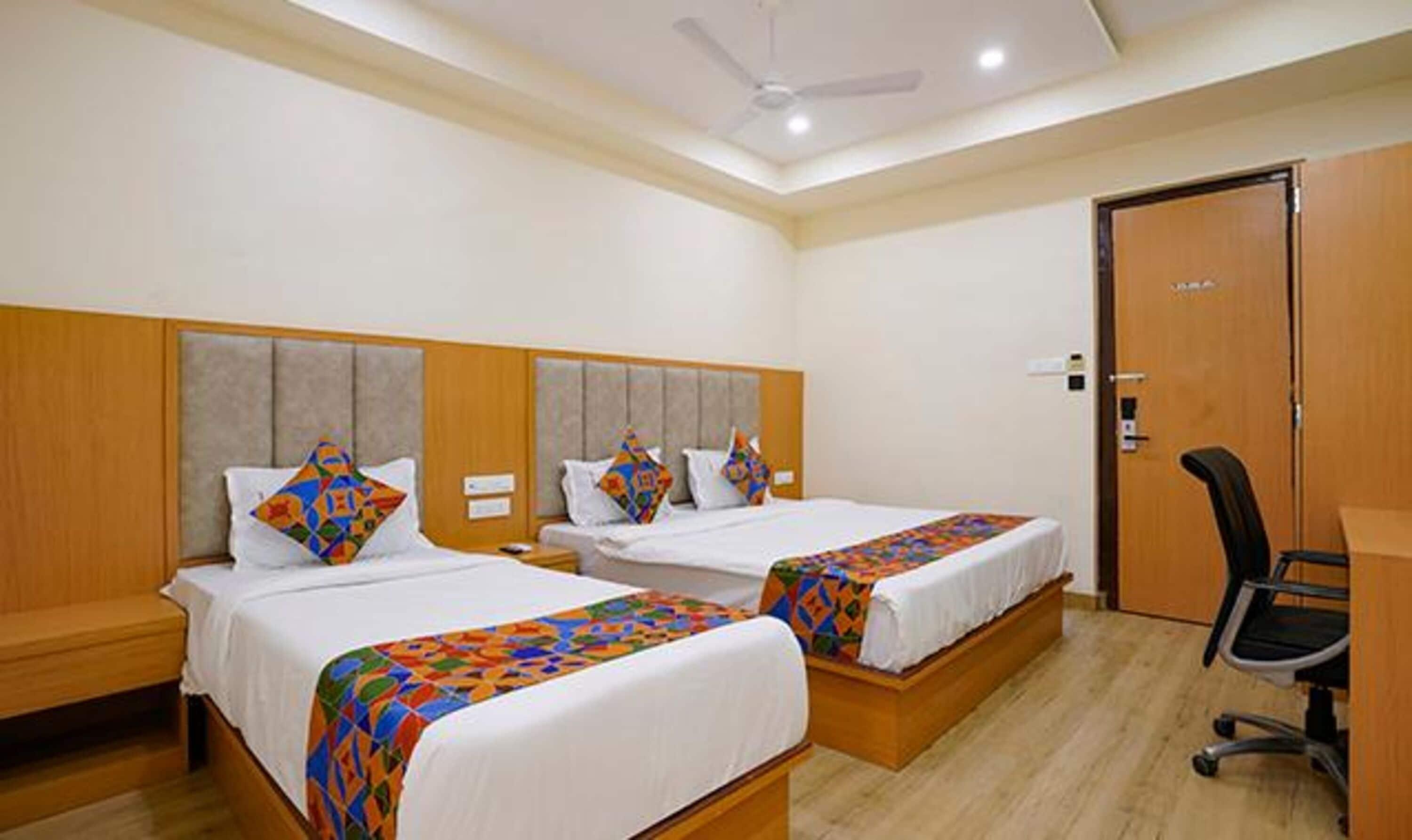 Fabhotel 7 Square - Nr Bkc Mumbai