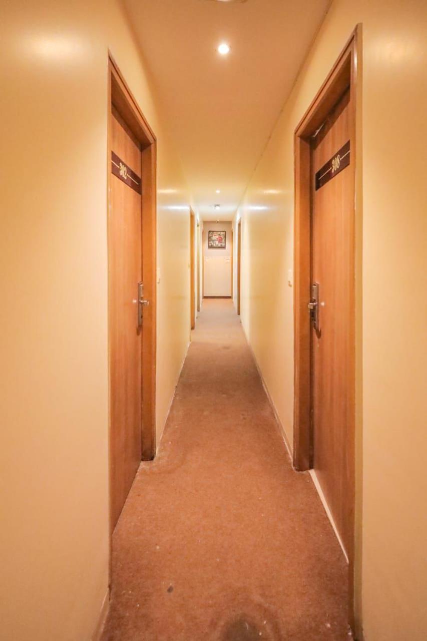 Akasa Residency Near T-2 International Airport Bed & Breakfast Mumbai