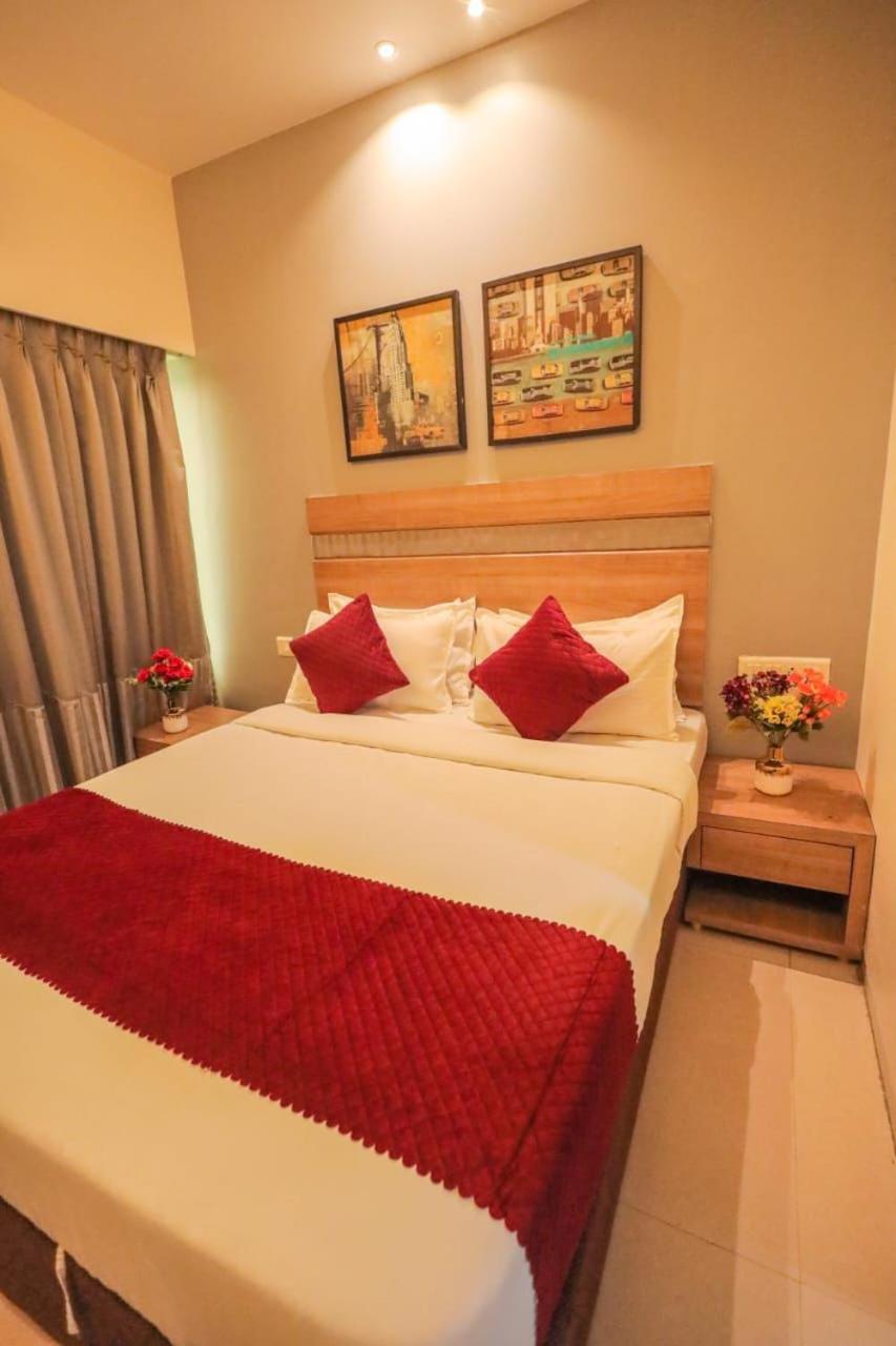 Bed & Breakfast Akasa Residency Near T-2 International Airport