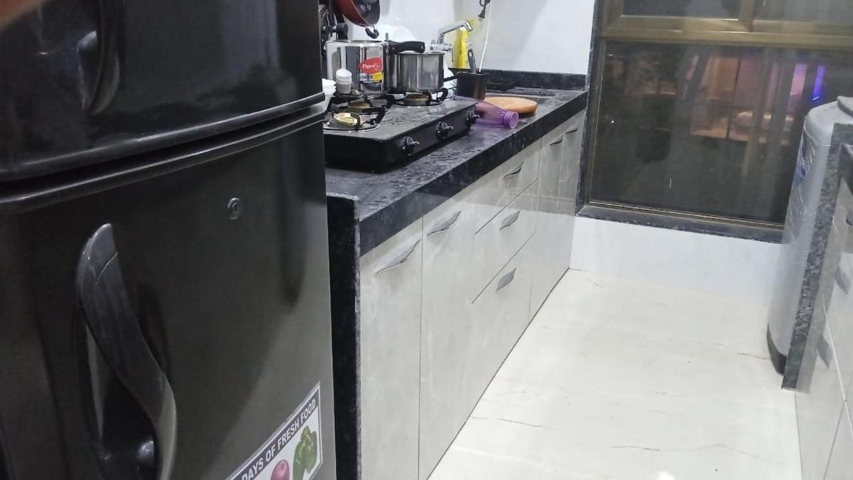 Iuc 301 Private 1bhk 3 Min Nesco Nirlon Apartment Mumbai