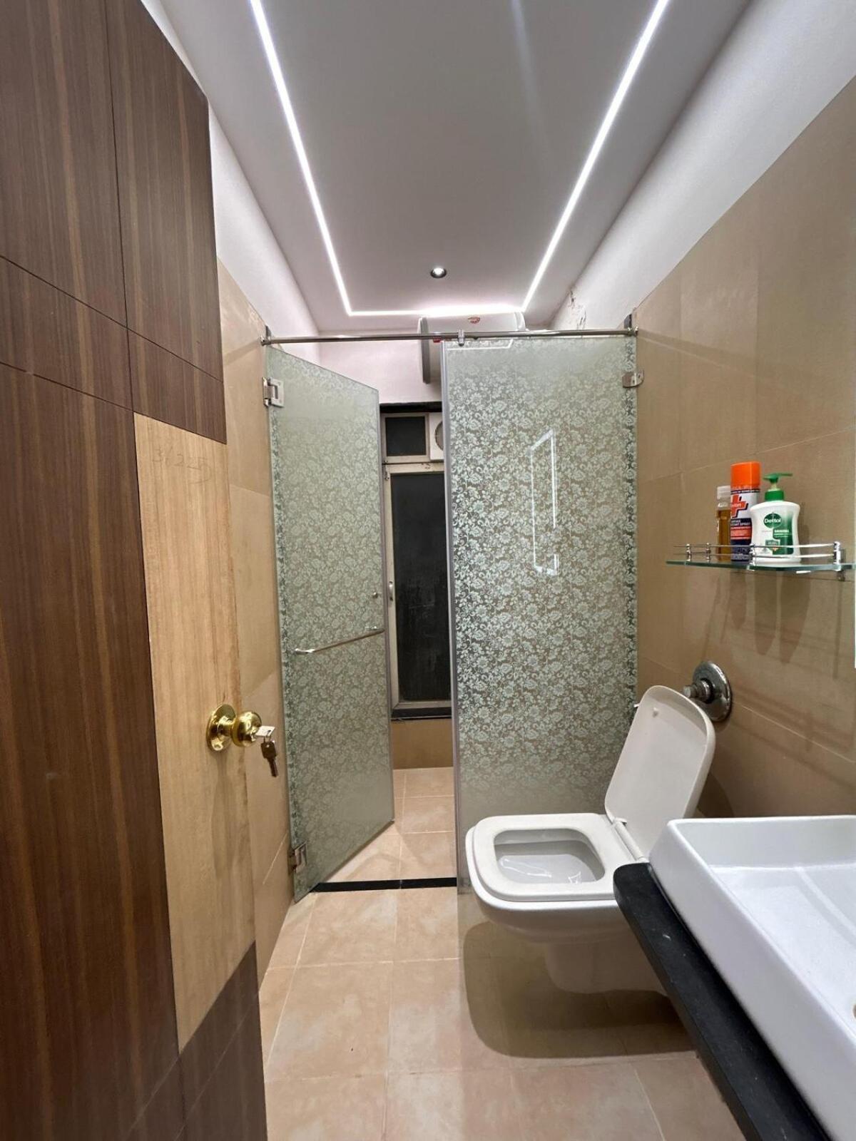 Apartment Luxury Aesthetic Party Pad *