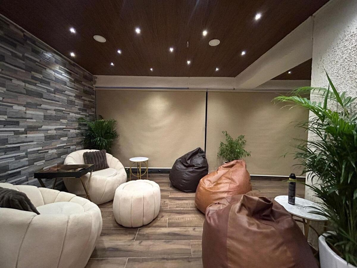 Luxury Aesthetic Party Pad *