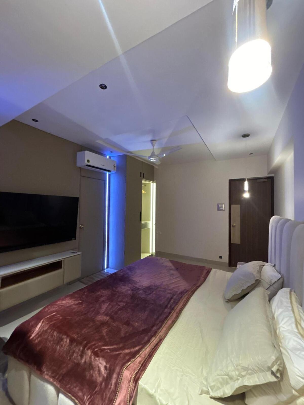 Luxury Aesthetic Party Pad *