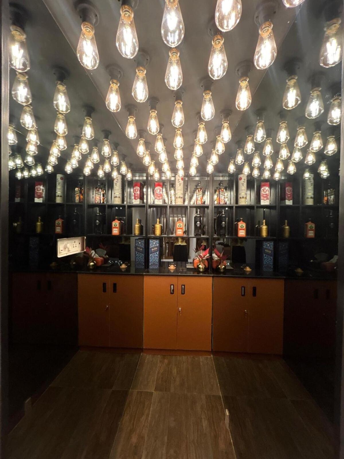 Luxury Aesthetic Party Pad *