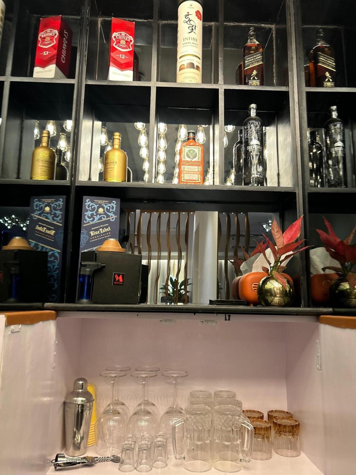 Apartment Luxury Aesthetic Party Pad *