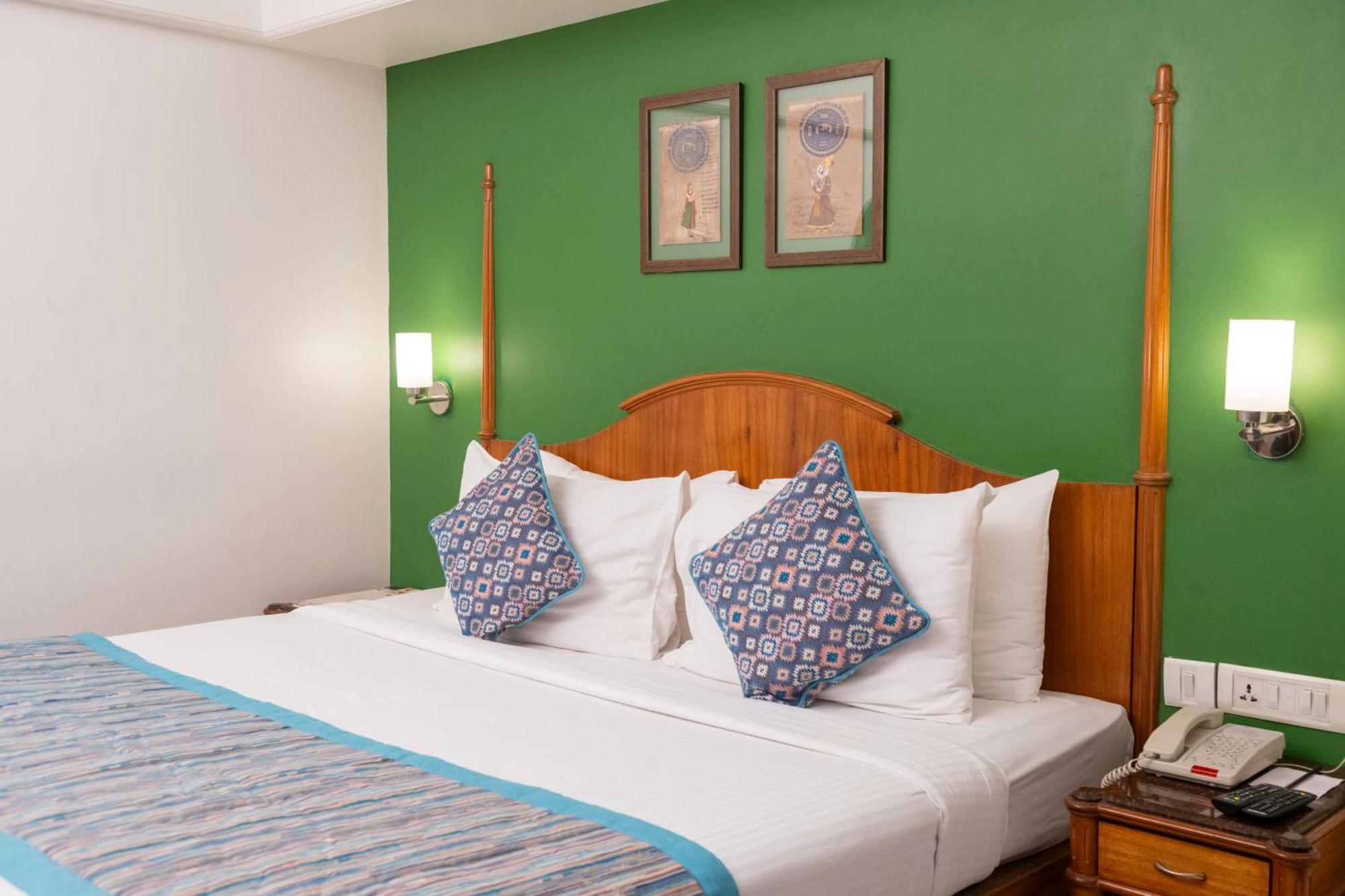 Hotel Ramee Guestline Dadar Mumbai