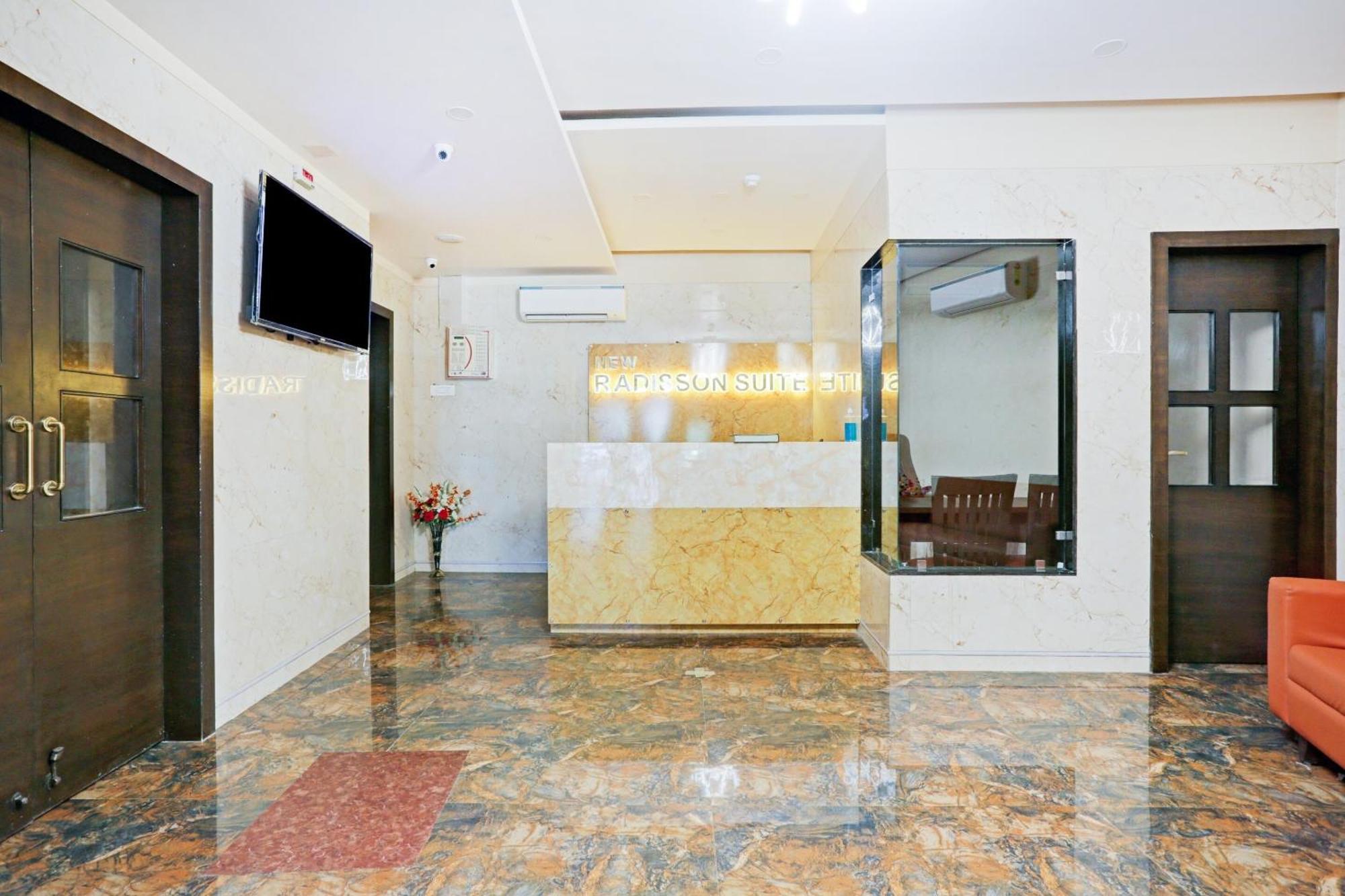 Collection O Vertigo Suite Mumbai