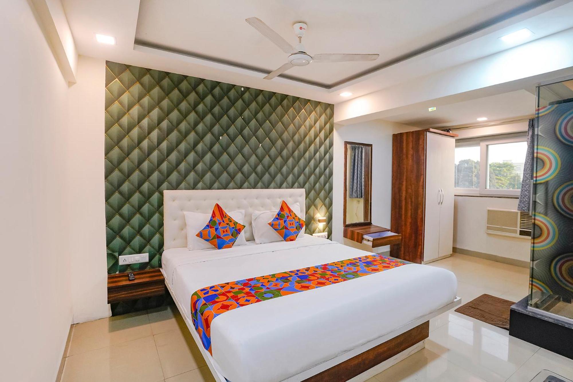 Hotel Fabhotel Arsh Executive Mumbai