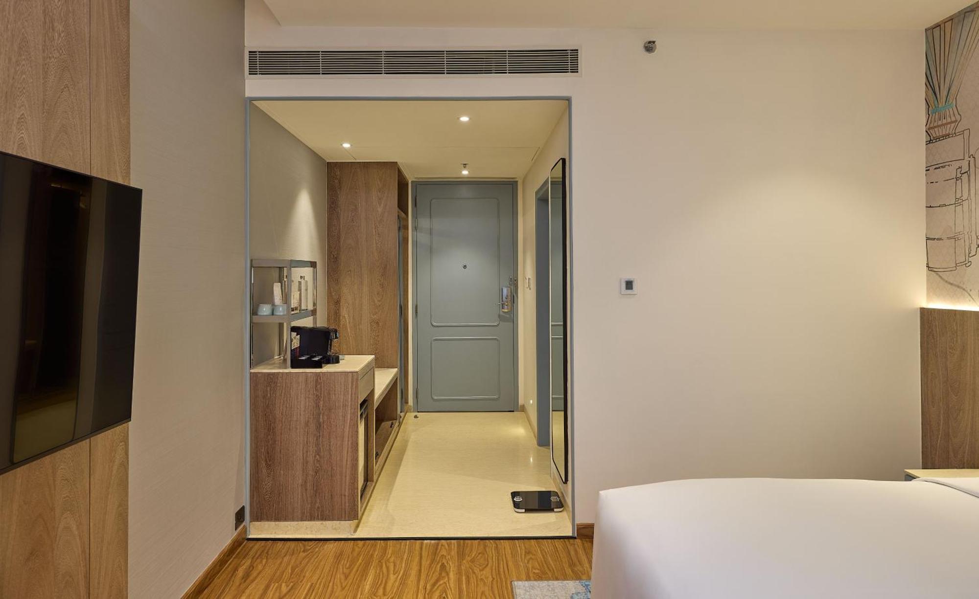 Iconiqa International Airport 5* Mumbai