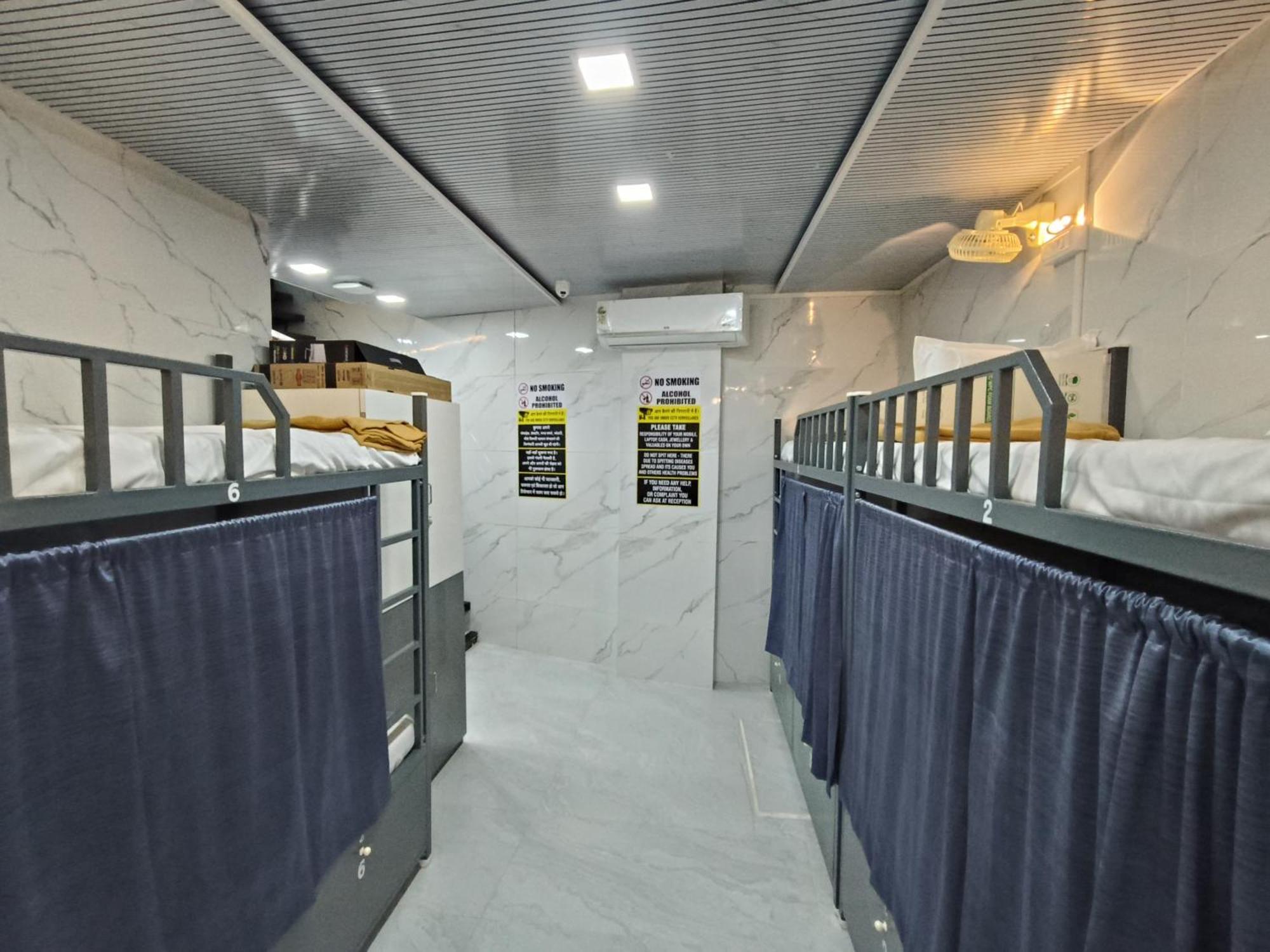 Basera And Separate For Group In Andheri East - Marol Hostel Mumbai