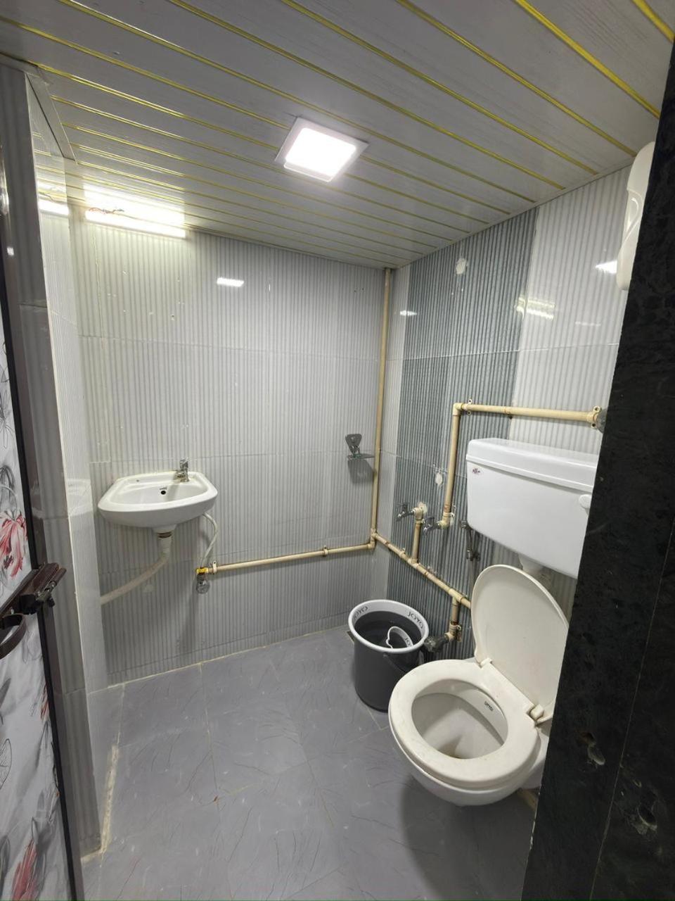 Hotel Sunroop Mumbai