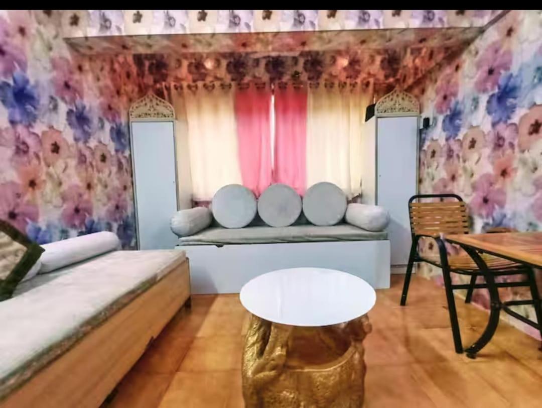 Apartment Heritage Mumbai