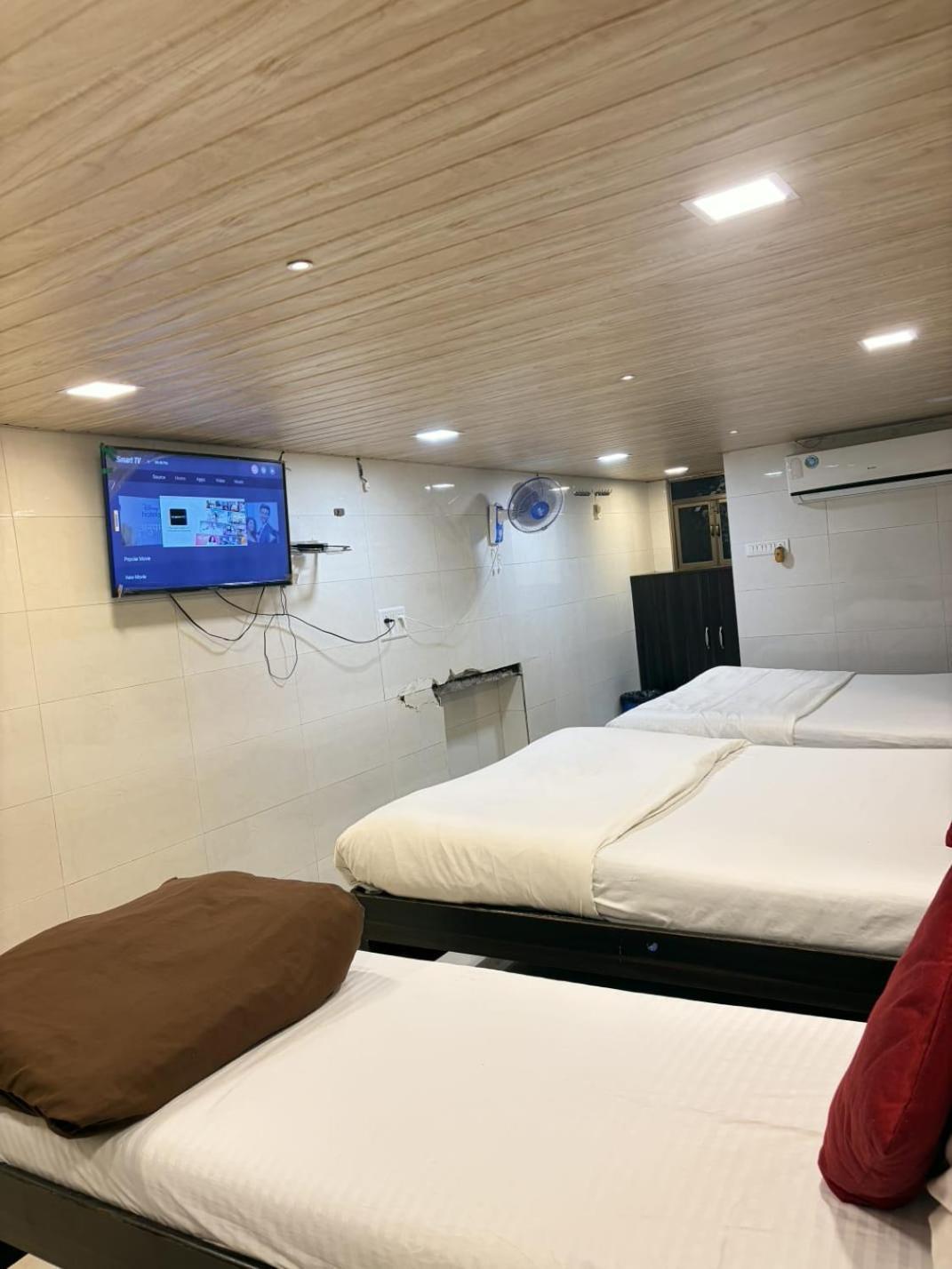 Hotel Qamar Mumbai