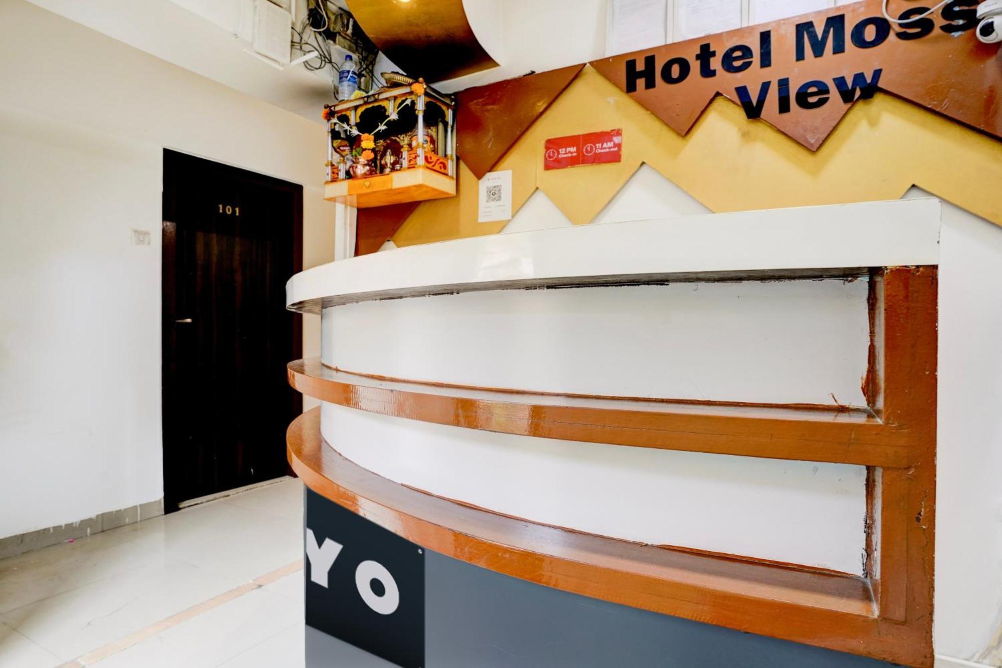 Hotel Oyo 77012 Moss View - Moca