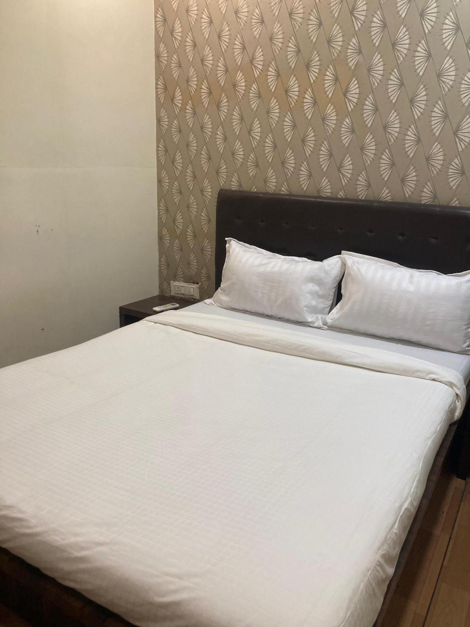 Grants Residency Colaba Hotel