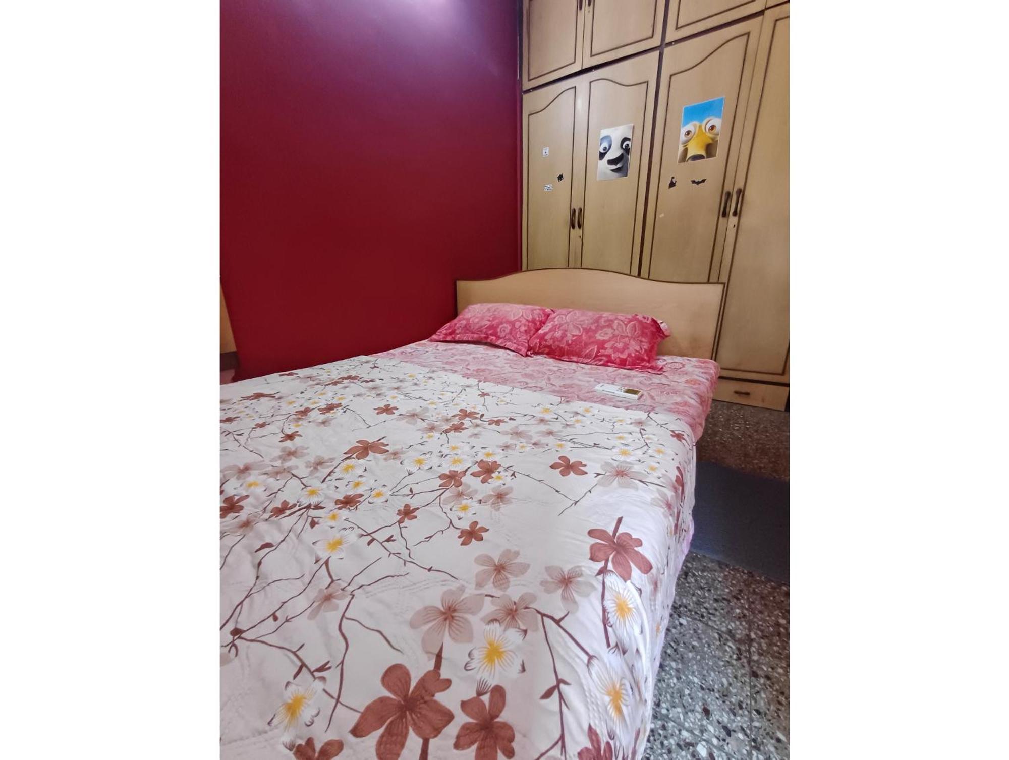 Cozy Bedroom In 1 Bhk, With Kitchen, In Chembur Homestay