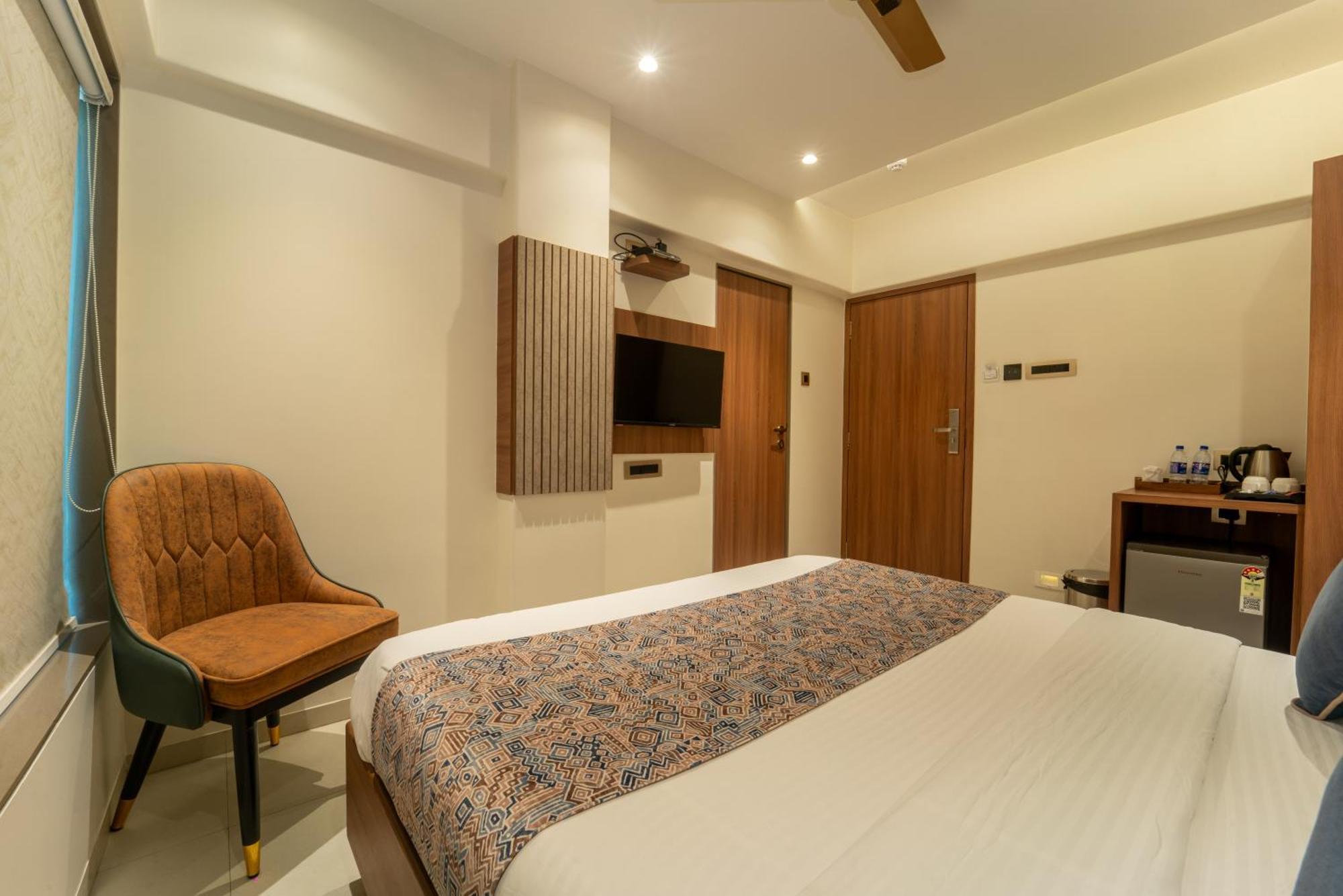 Kalpana Palace, Hotel 2*
