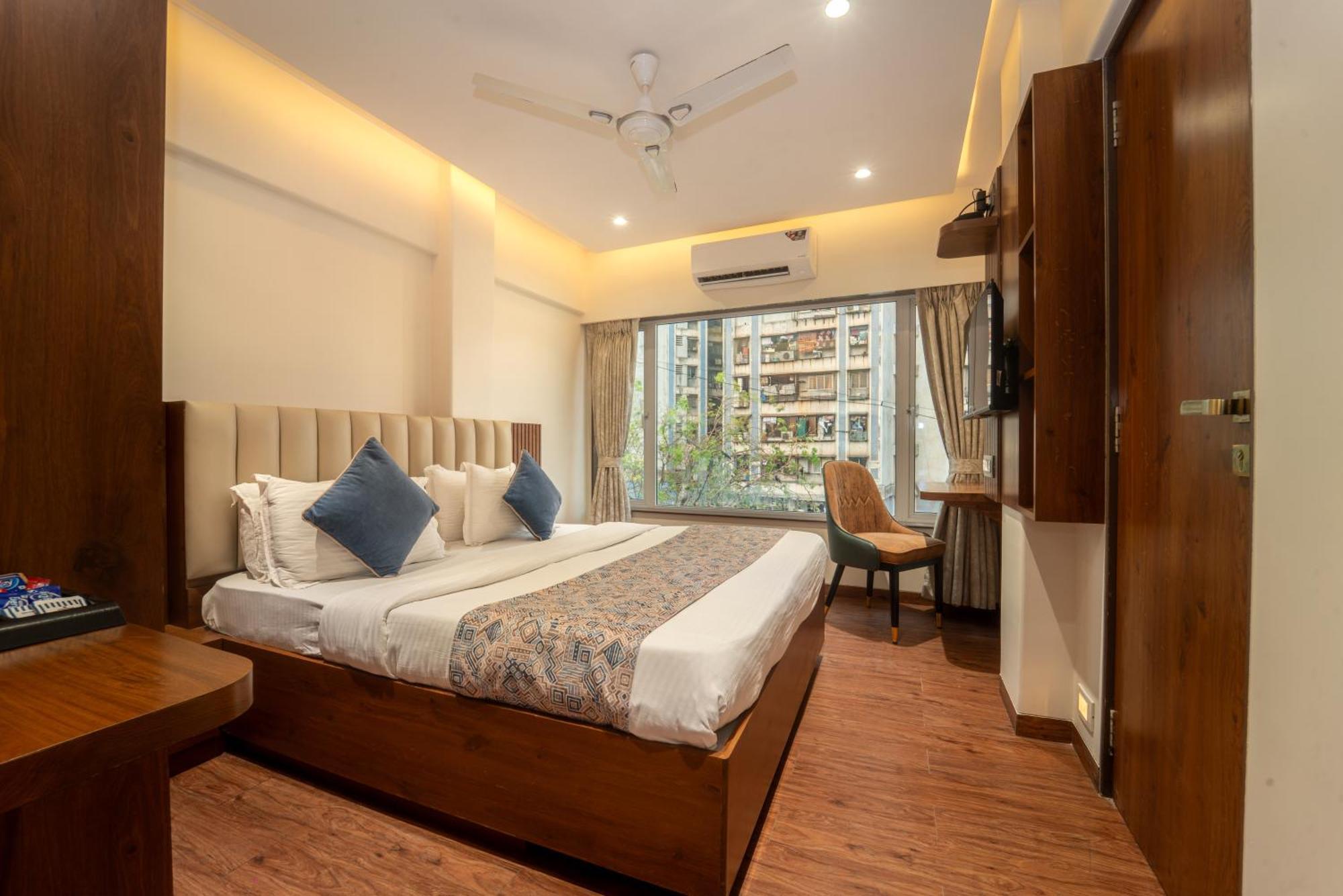 Kalpana Palace, Hotel 2*