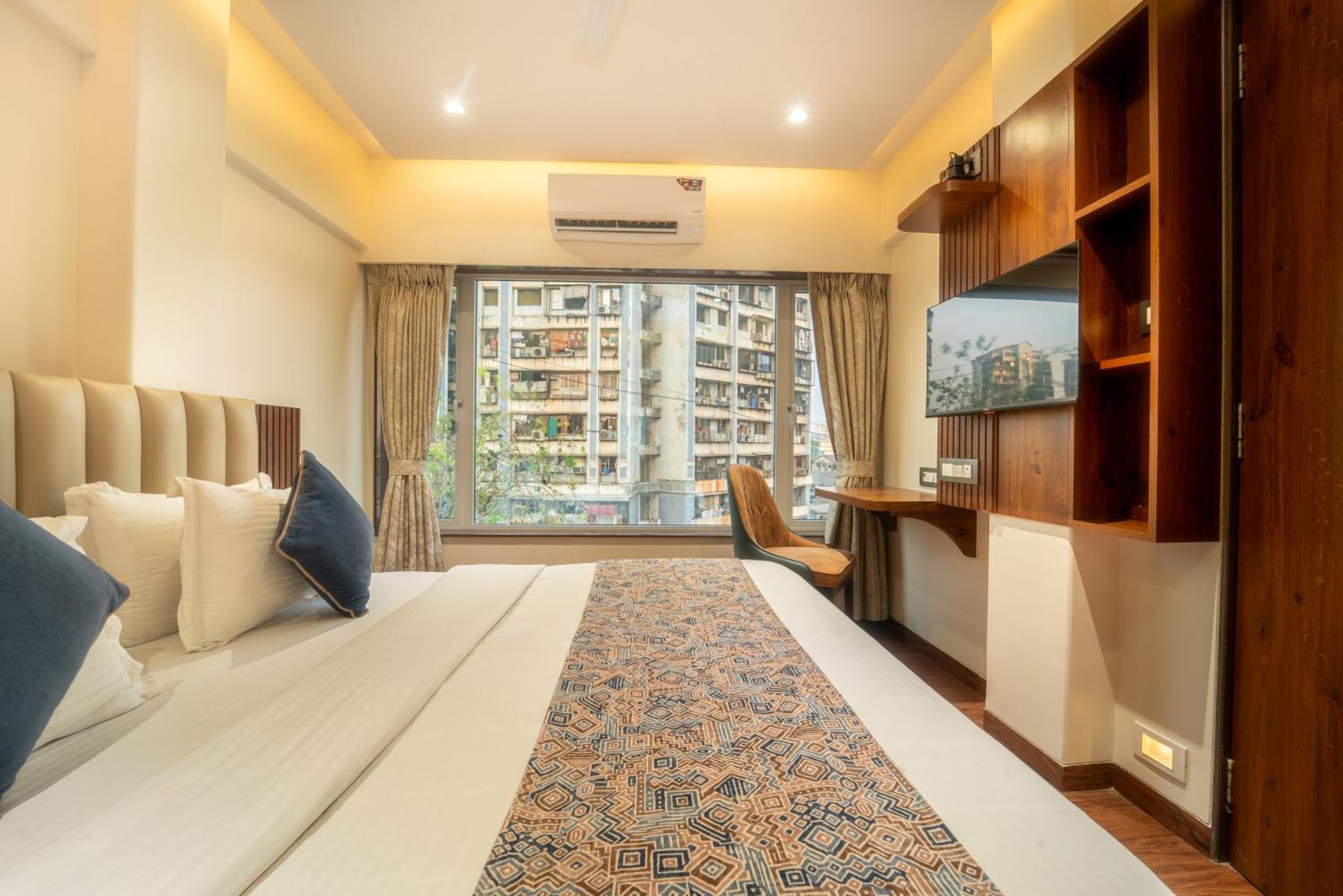 Kalpana Palace, Hotel Mumbai