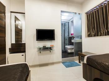 Causeway, Colaba *