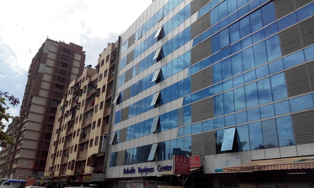 Zo Andheri West Lokhandwala Complex 3* Mumbai