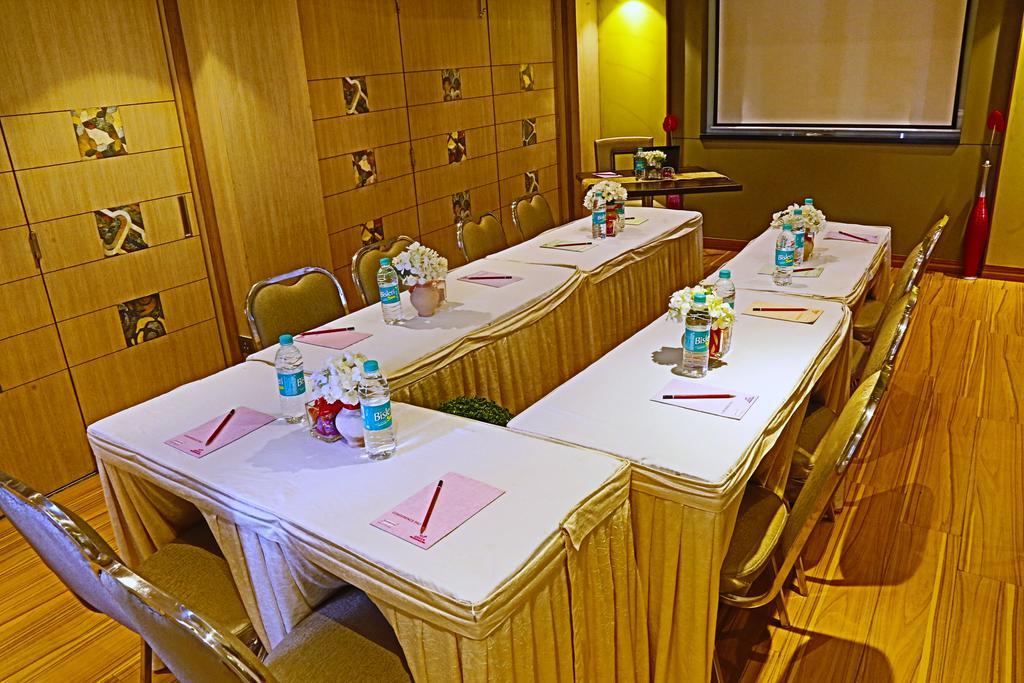 Hotel The Oriental Residency 3*