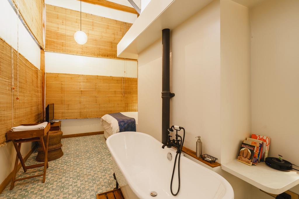 Hotel Abode 3*