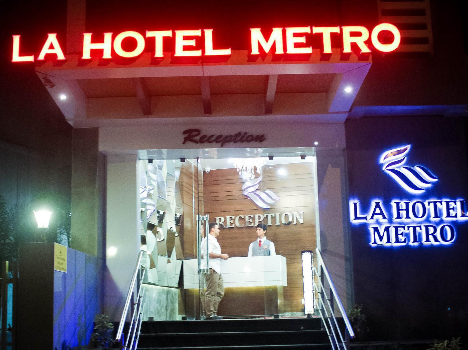 Hotel La Metro Near Bkc Bombaim
