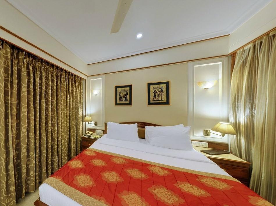 Regal Enclave 3* Mumbai
