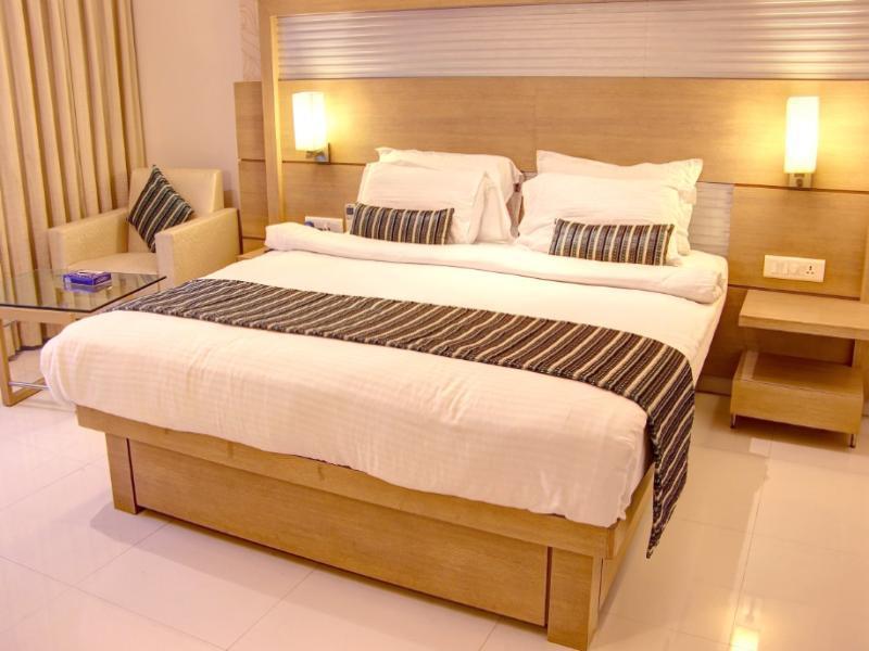 Galaxy Beacon Hotel, Santacruz ,mumbai 4* Mumbai