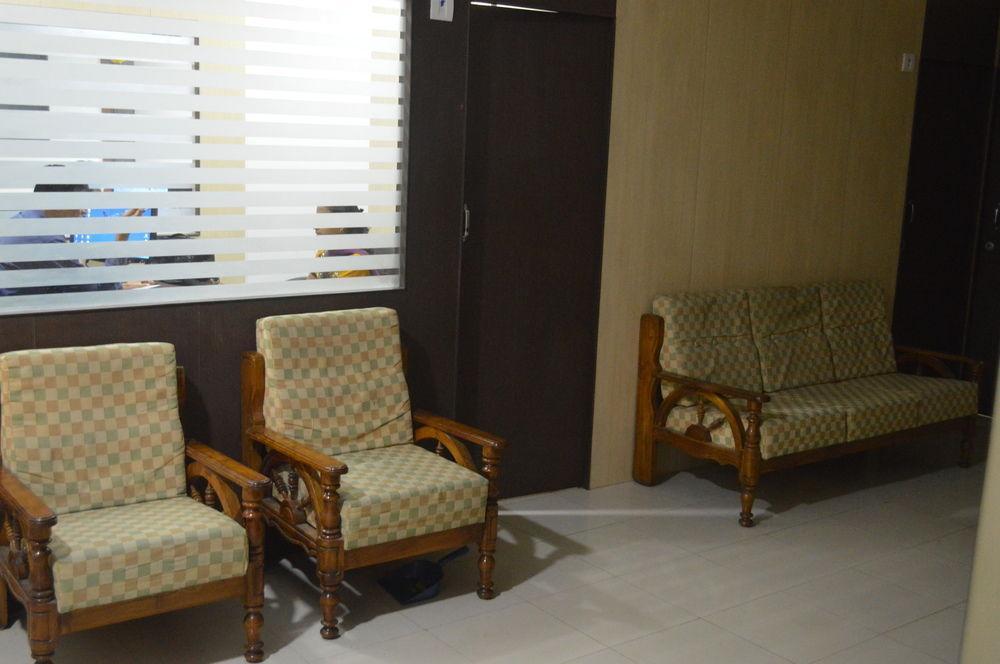 Click Andheri Midc Hotel