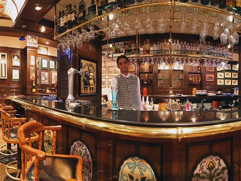 Hotel Marine Plaza Mumbai