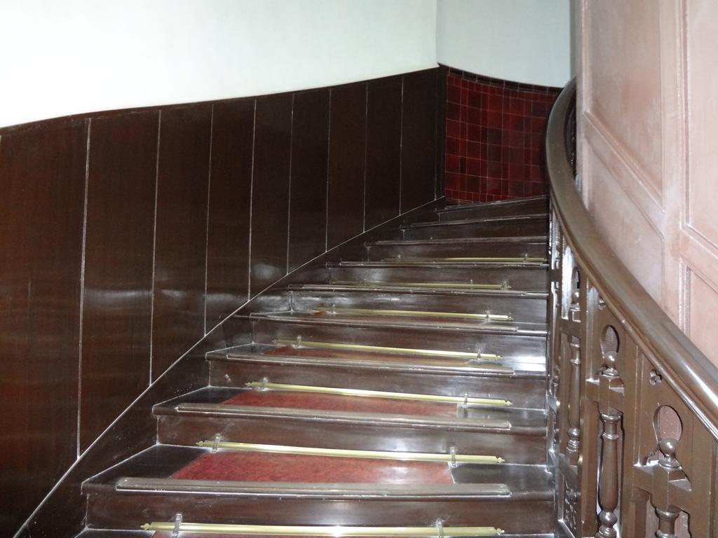 Grand - Ballard Estate, 3*