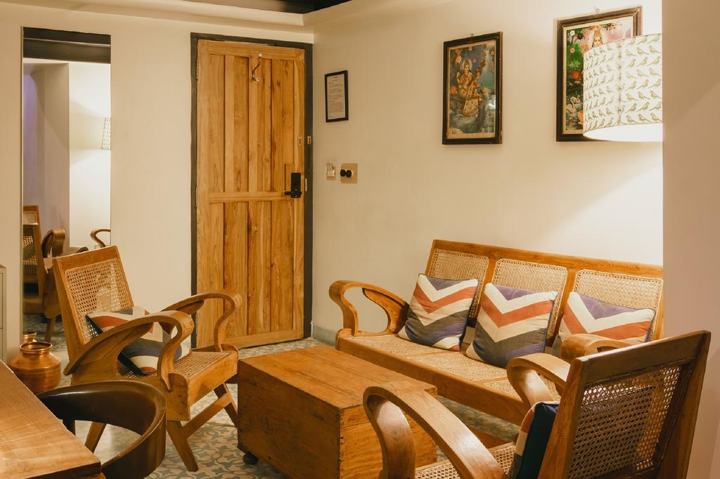 Abode Hotel 3*