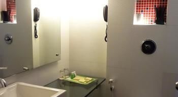 Genesis Near Airport 4* Mumbai