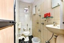 Oyo Chembur East Railway Station 3*