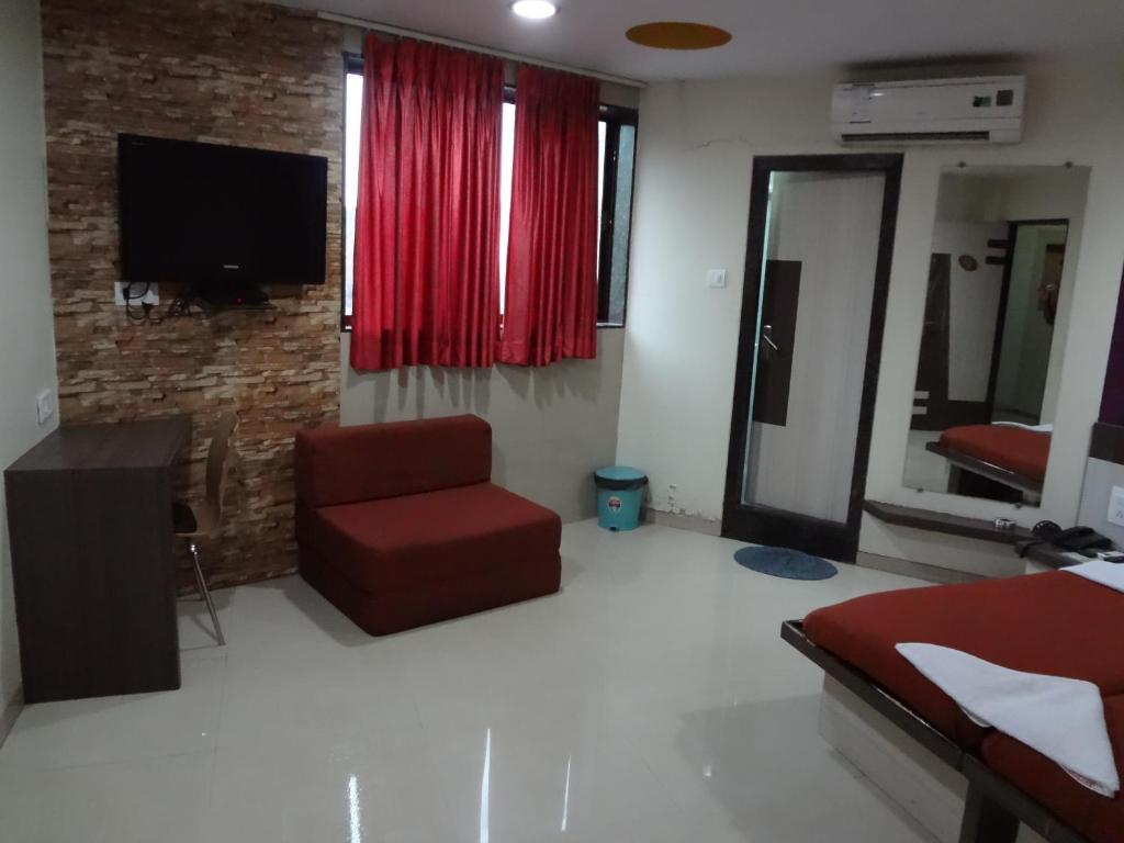 Crescent Hotel Mumbai