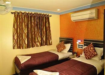 Planet Plaza Hotel 2*