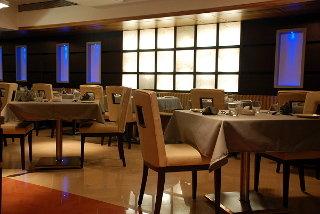 Hotel Red Palm Residency Mumbai