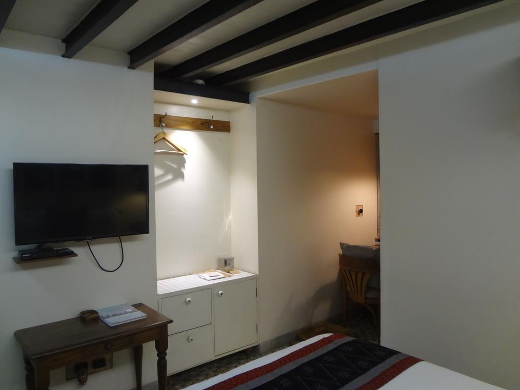 Hotel Abode