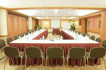 Emerald Htl And Executive 3* Mumbai