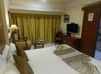Emerald Htl And Executive Mumbai