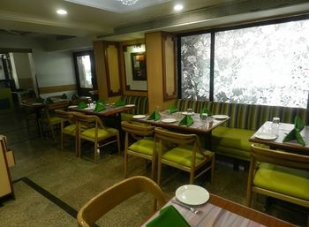 Hotel Emerald Htl And Executive 3*