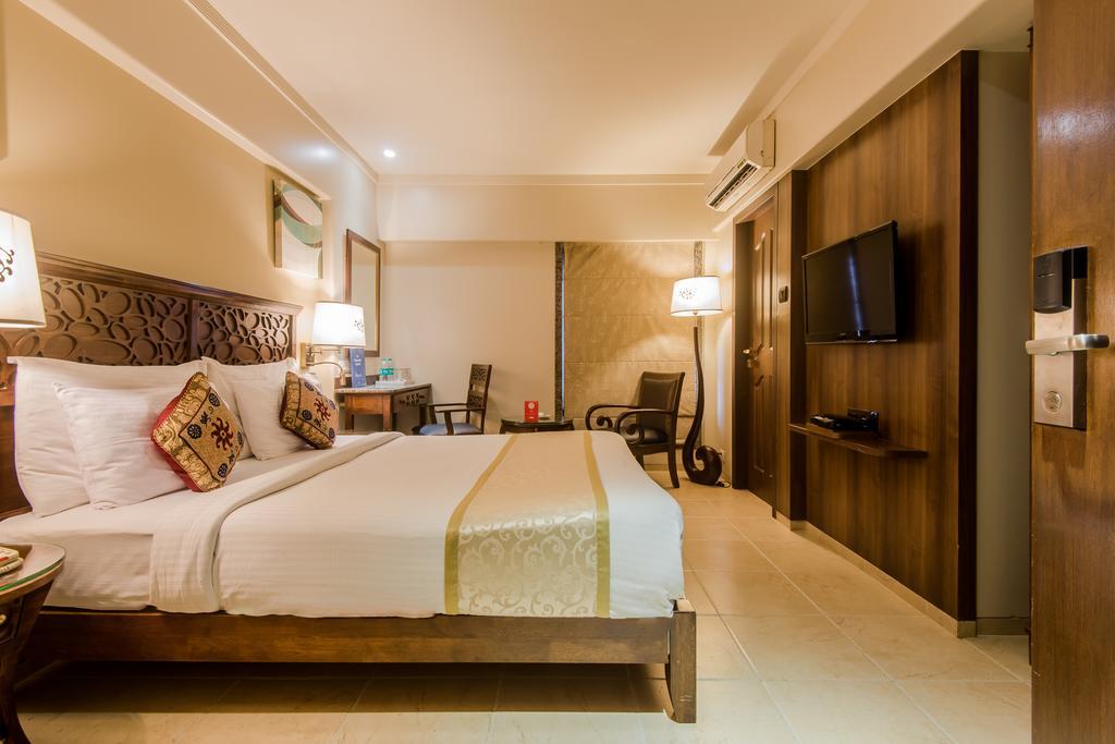 The Maharaja Business Hotel