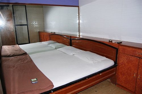 Apartment Shahana & *