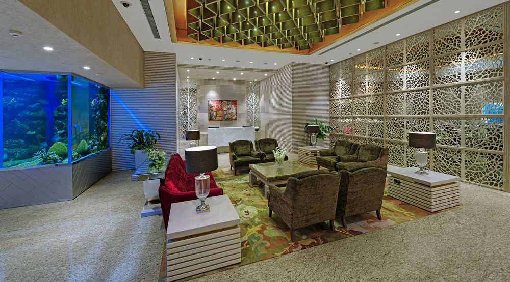 Niranta Airport Transit & Lounge Terminal 2 Arrivals Hotel Bombaim