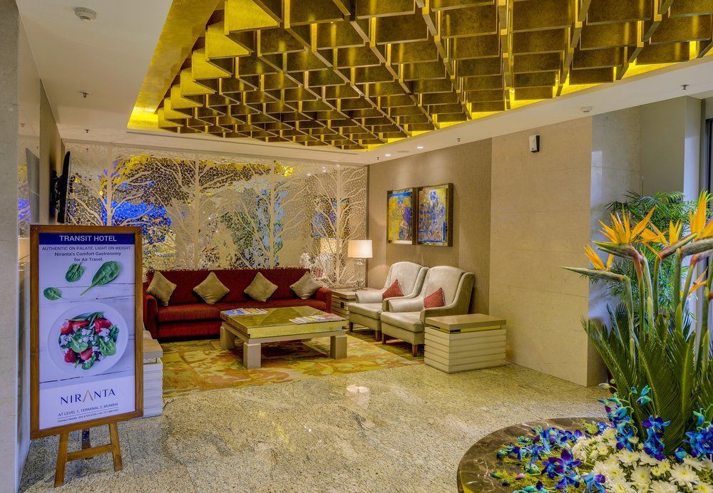 Niranta Airport Transit & Lounge Terminal 2 Arrivals Bombaim
