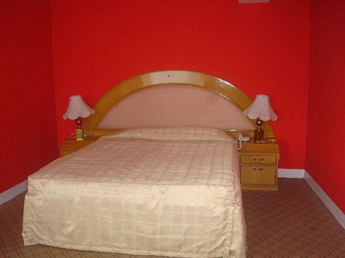 Daisy Residency Hotel 3*