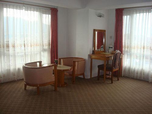 Hotel Daisy Residency Mumbai